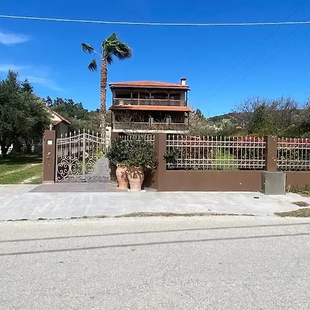 Vakantiehuis Amazing Sea View House With Private Beach *